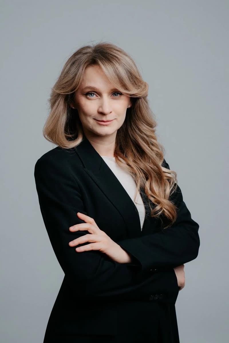 Юлия Самохвалова — автор курса